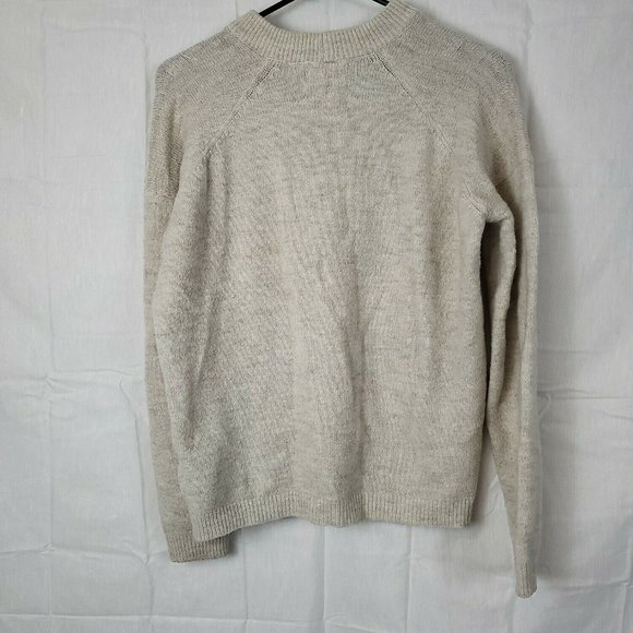 Urban Outfitters Ivory Womens Long Sleeve Crew Neck Pullover Sweater Size XS - Picture 2 of 7